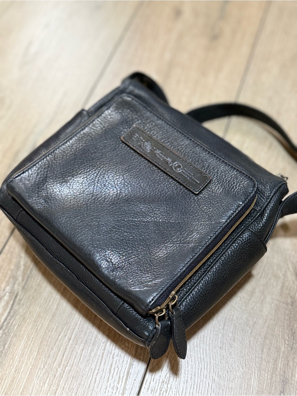 Vintage 1954 Black Fossil Pebbled Leather Crossbody Bag 75082 Key Charm - Picture 7 of 16